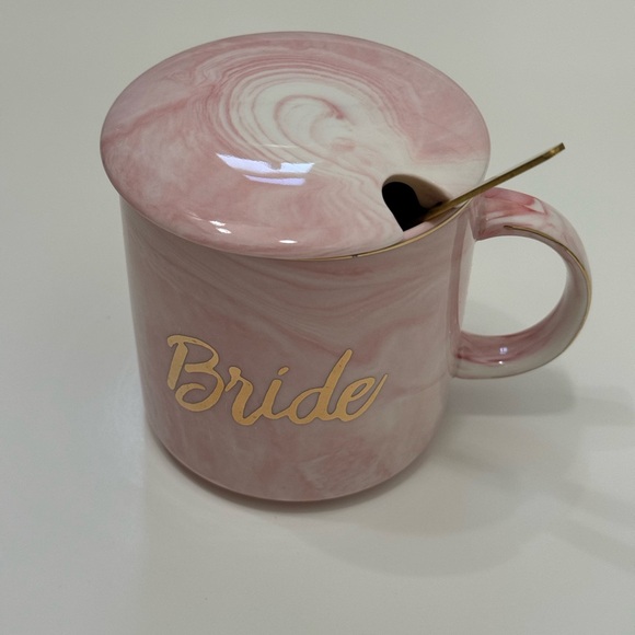 Pink Ceramic Bride Mug with Lid and Stirring Spoon - Picture 2 of 5